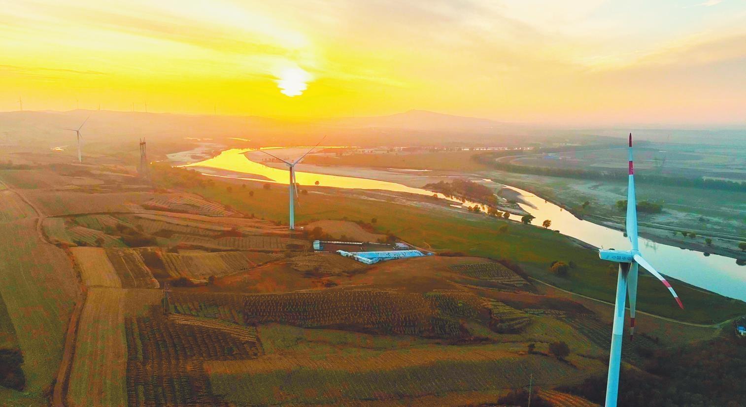 那年夏季，我从辽河走过